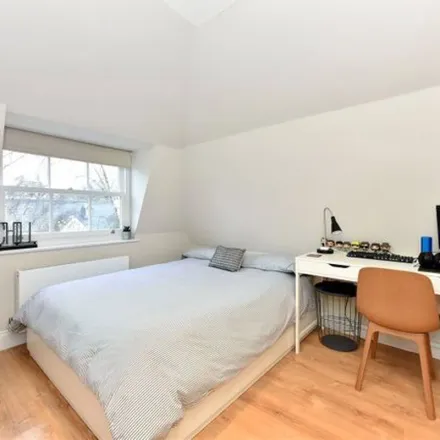 Image 9 - 10 Elm Tree Road, London, NW8 9JX, United Kingdom - Apartment for rent