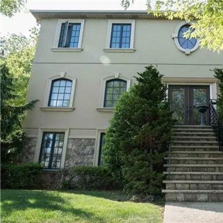 Image 1 - 1829 Richmond Road, New York, NY 10304, USA - House for sale