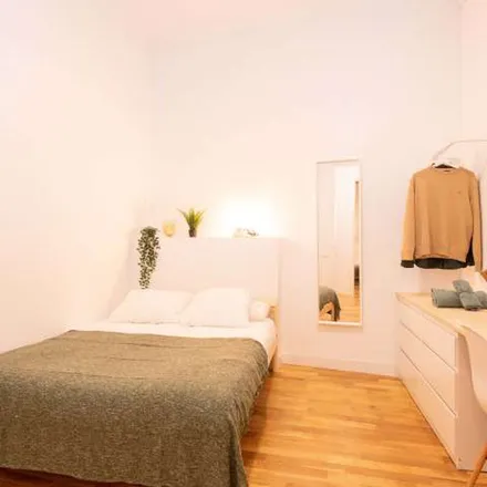 Rent this 8 bed apartment on Avinguda de la Riera de Cassoles in 51, 08012 Barcelona