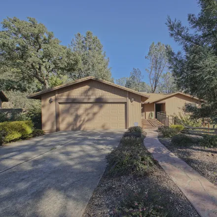 Buy this 3 bed house on 4111 Jasper Way in Redding, CA 96001