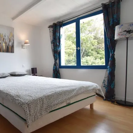 Rent this 2 bed house on Lézignan-Corbières in Avenue Frédéric Mistral, 11200 Lézignan-Corbières