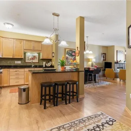 Image 1 - Oak Grove Apartments, Oak Grove Street, Minneapolis, MN 55403, USA - Condo for sale