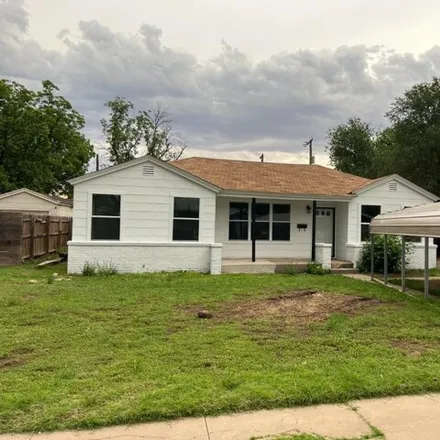 Rent this 3 bed house on 3005 31st Street in Lubbock, TX 79410