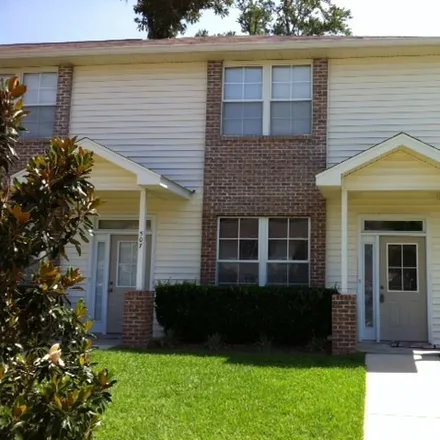 Rent this 3 bed condo on 3400 Old Bainbridge Road in Tallahassee, FL 32303