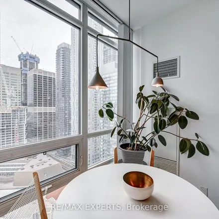 Image 9 - Milan Condominiums, 825 Church Street, Old Toronto, ON M4W 2J2, Canada - Apartment for rent