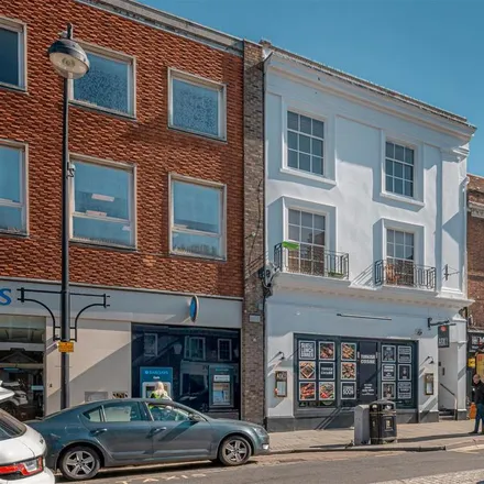 Rent this 1 bed apartment on Needa Mini Mart in High Street, High Wycombe