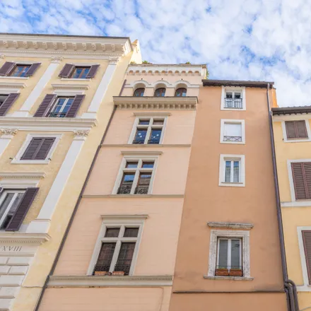 Rent this 2 bed apartment on Hosteria Grappolo d'oro in Piazza della Cancelleria, 80