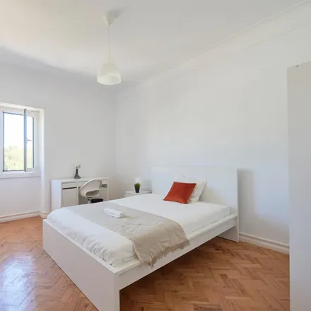 Rent this 9 bed room on Escola Básica 1 Bairro de São Miguel in Rua Jorge Ferreira de Vasconcelos, 1700-159 Lisbon