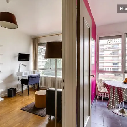 Image 7 - 104 Rue Ney, 69006 Lyon, France - Apartment for rent