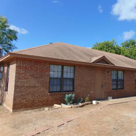 Image 1 - 411 Avenue S, Marble Falls, TX 78654, USA - Duplex for rent