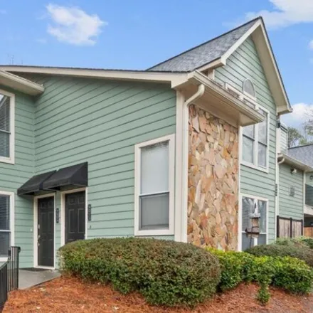 Buy this 2 bed condo on 3402 Canyon Point Circle in Roswell, GA 30076