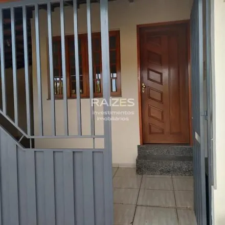 Buy this 2 bed house on Avenida Nossa Senhora da Penha in Toró, Bragança Paulista - SP