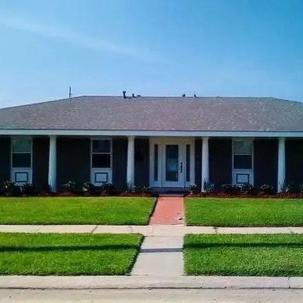 Buy this 5 bed house on 400 37th Street in Lakeview, New Orleans