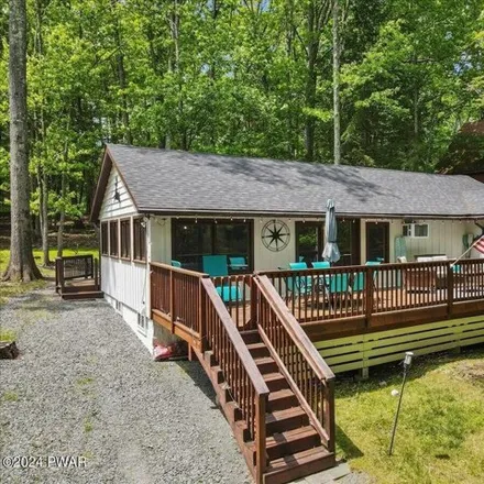 Buy this 3 bed house on 28 Lakeside Drive in Paupack Township, PA 18438
