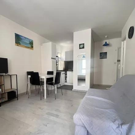 Rent this studio apartment on unknown in Avenue de l'Ursuya, 64100 Bayonne