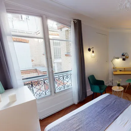 Image 3 - 8 rue Sédillot - Room for rent