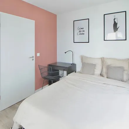 Rent this 2 bed apartment on Odéon in Rue Pierre Trébod, 33300 Bordeaux
