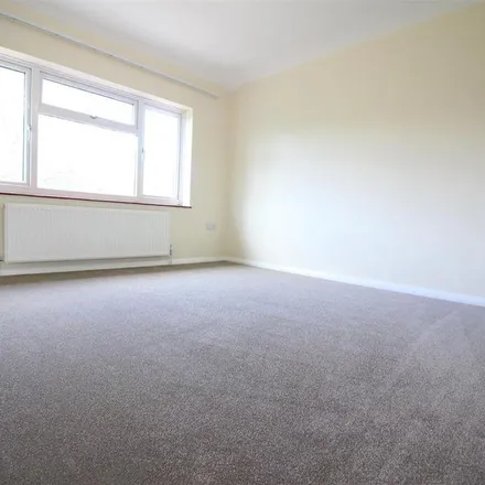 Image 5 - 21 Berry Way, Rickmansworth, WD3 7EY, United Kingdom - Apartment for rent