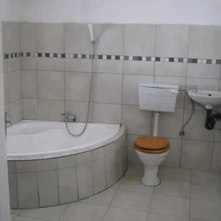 Rent this 1 bed apartment on Waterloo Street in Sunnyridge, Gauteng