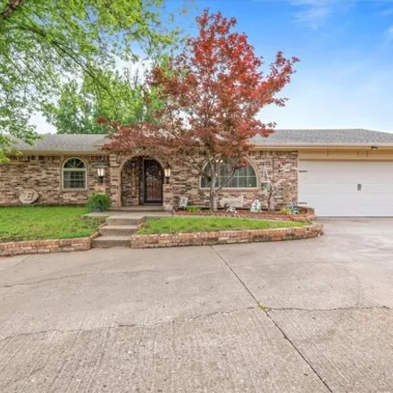 Buy this 4 bed house on 1057 Rolling Meadows Court in Bartlesville, OK 74006