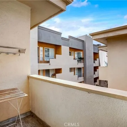 Image 8 - 1798 North Fuller Avenue, Los Angeles, CA 90046, USA - Condo for sale