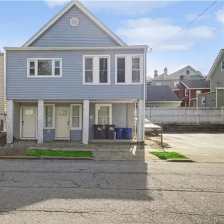 Rent this 3 bed house on 1 Edward Street in Village of Ossining, NY 10562