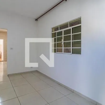 Rent this 2 bed house on Rua Sargento José de Paula 194 in Centro, Barueri - SP