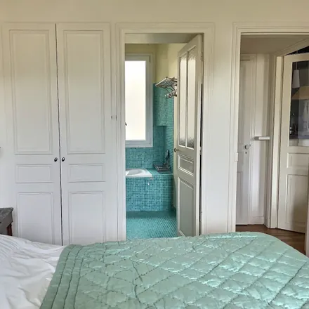 Rent this 2 bed apartment on 66 Boulevard Pasteur in 75015 Paris, France