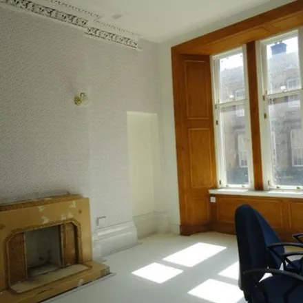 Image 3 - Brass Monkey, 1005 Argyle Street, Glasgow, G3 8LZ, United Kingdom - Apartment for rent