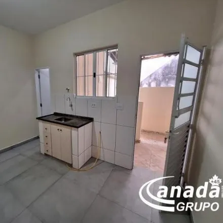 Rent this 1 bed house on Avenida São José 805 in Vila São José, Osasco - SP
