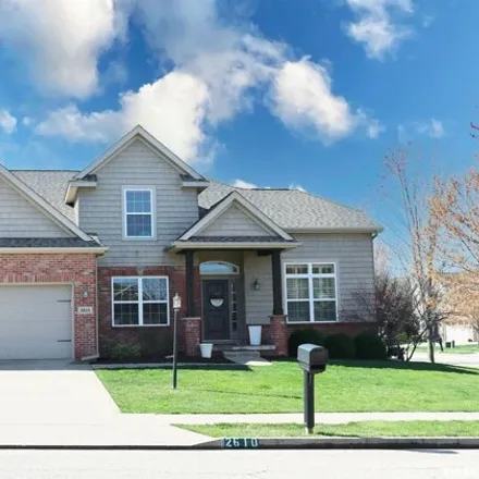 Buy this 5 bed house on 2593 West Alabaster Avenue in Peoria, IL 61525