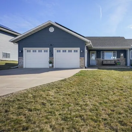 Buy this 3 bed house on 365 Diamond Oaks Drive in Dodgeville, WI 53533