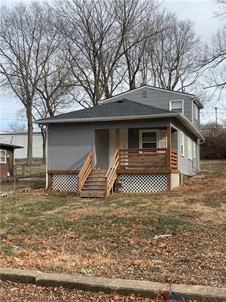 Rent this 3 bed house on 8107 Highland Avenue in Marlborough, Kansas City