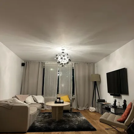 Rent this 3 bed apartment on Grünstraße 57a in 40667 Meerbusch, Germany