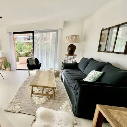 Rent this 3 bed apartment on 06270 Villeneuve-Loubet