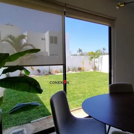 Buy this 2 bed house on Carretera Conkal - Chicxulub Puerto in Villas Cholul, 97305
