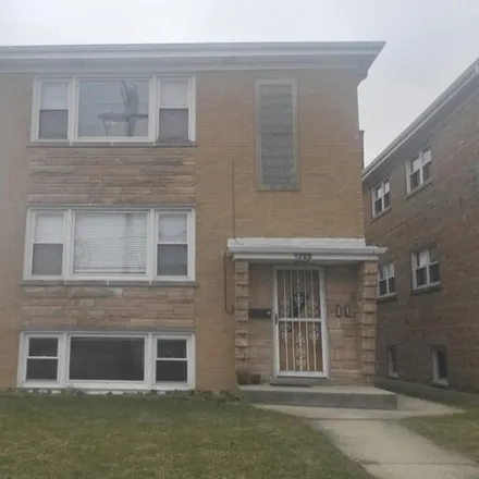 Rent this studio house on Lawrence & Pittsburgh in West Lawrence Avenue, Norridge