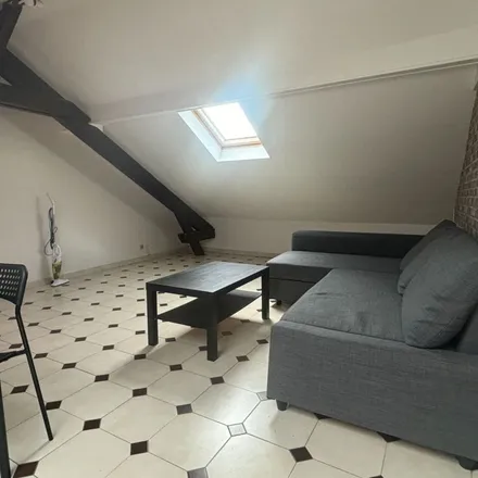 Rent this 1 bed apartment on Centre d'affaires le Pascal in Boulevard des Coquibus, 91000 Évry