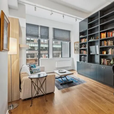 Buy this studio house on 310 E 46th St Apt 15t in New York, 10017