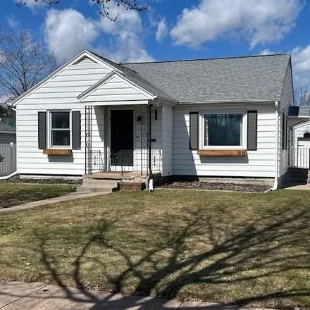 Buy this 3 bed house on 1642 Fenwick Avenue in Eau Claire, WI 54701