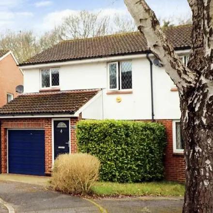 Buy this 3 bed duplex on Salcombe Close in Test Valley, SO53 4PJ