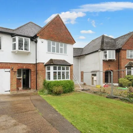 Rent this 4 bed house on Old Court in Ashtead, KT21 2TS
