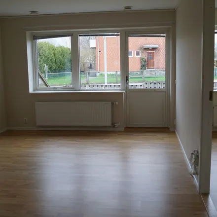 Rent this 2 bed apartment on Loshultsvägen in 283 93 Lönsboda, Sweden