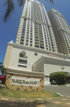 Rent this 3 bed apartment on Avenida de la Rotonda in 0816, Parque Lefevre