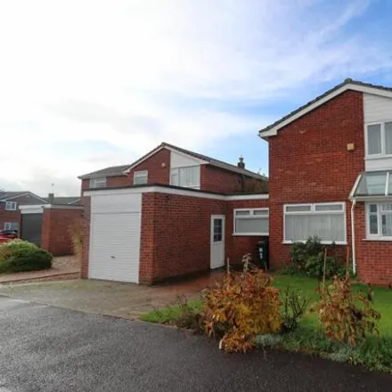 Buy this 3 bed house on 3 Down Leaze in Alveston, BS35 3NQ