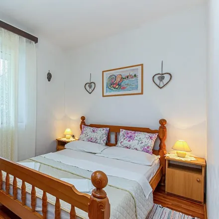 Rent this 3 bed apartment on 51250 Novi Vinodolski