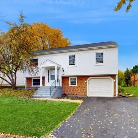 Rent this 4 bed house on 989 Stuart Drive in Bartlett, DuPage County