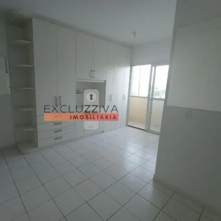 Rent this 2 bed apartment on Avenida Independência in Independência, Taubaté - SP