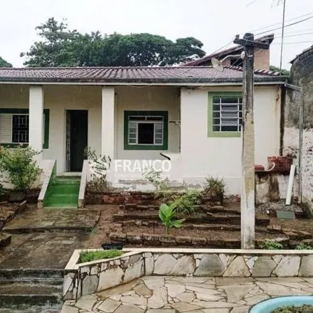 Buy this 3 bed house on Avenida Monteiro Lobato in Estiva, Taubaté - SP