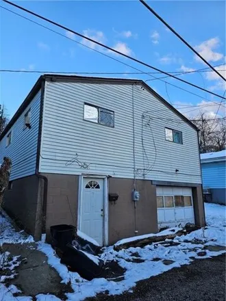 Buy this 3 bed house on 1981 Woodmont Avenue in Arnold, Westmoreland County